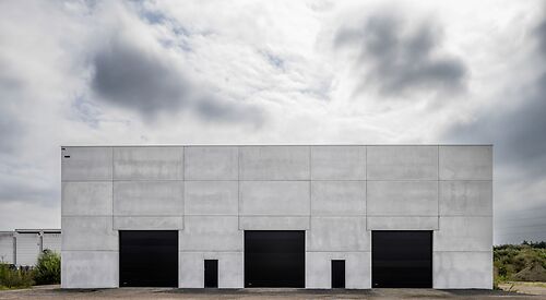 Bedrijfsgebouw 06