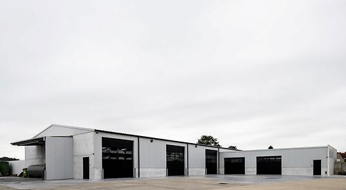 Bedrijfsgebouw 07