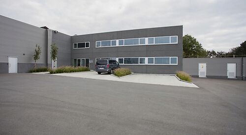 Bedrijfsgebouw 63