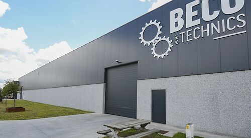 Bedrijfsgebouw 01