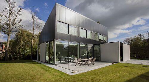 Bedrijfsgebouw 65