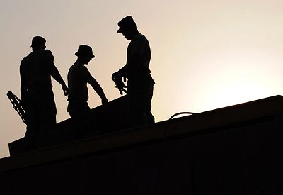 Sterk staaltje industrie- en woningbouw